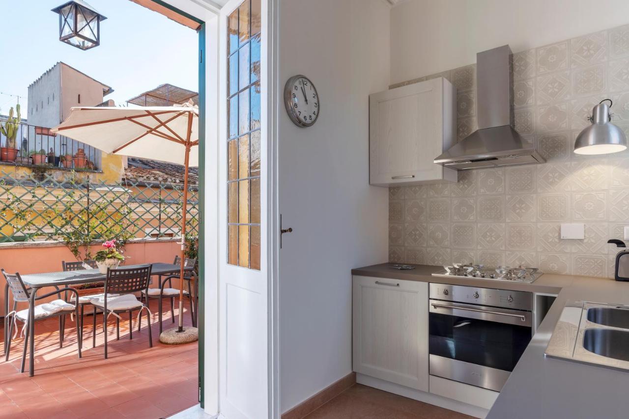 Trastevere Luxury With Terrace Lägenhet